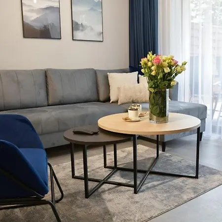 Prywatny Stone Hill Rackiewicz Z Basenem Apartamento